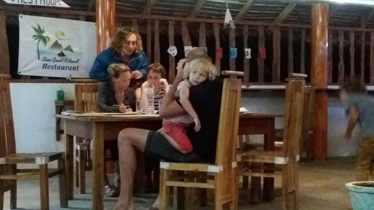 Shan Guest And Restaurant Nilaveli Esterno foto